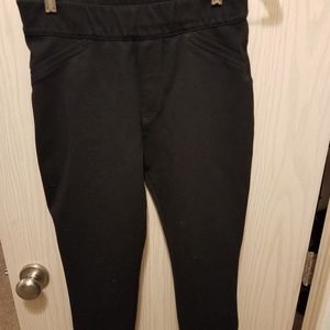 Spanx Medium petite Capri Pant